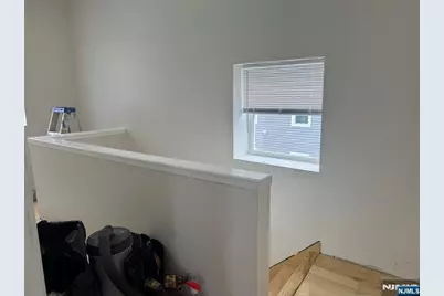 49 Summit Avenue 2 #2, Lyndhurst Township, NJ 07071 - Photo 19