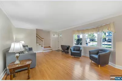 678 Millbrook Road, River Edge, NJ 07661 - Photo 3