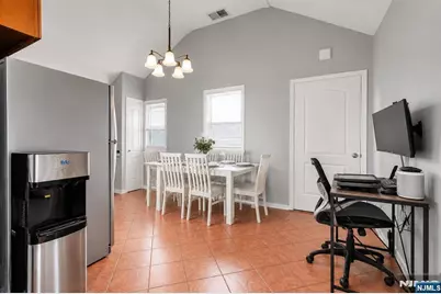 108 Ottawa 2 #2, Hasbrouck Heights, NJ 07604 - Photo 9