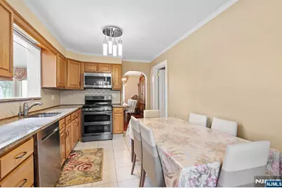 874 Elm Avenue, River Edge, NJ 07661 - Photo 9