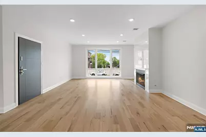 332 12th Street A #A, Palisades Park, NJ 07650 - Photo 9