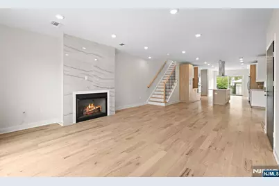 332 12th Street A #A, Palisades Park, NJ 07650 - Photo 7
