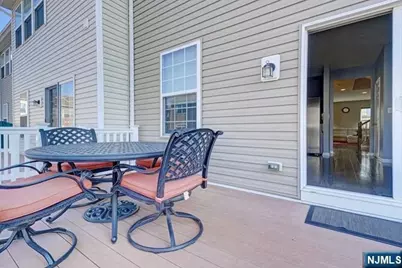 7 Eisenhower Lane, Wood Ridge, NJ 07075 - Photo 15