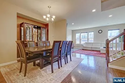 7 Eisenhower Lane, Wood Ridge, NJ 07075 - Photo 9