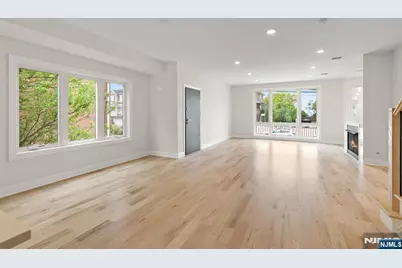 332 12th Street B #B, Palisades Park, NJ 07650 - Photo 5