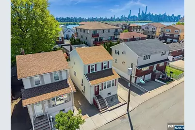 136 Cedar Street, Cliffside Park, NJ 07010 - Photo 23