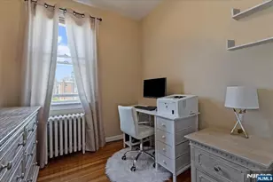 136 Cedar St, Cliffside Park, NJ 07010 - Photo 11