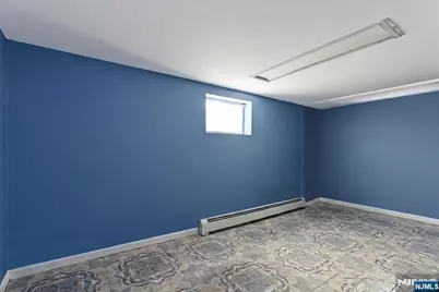 136 Cedar Street, Cliffside Park, NJ 07010 - Photo 15