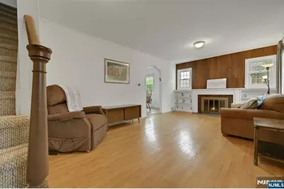 44 Golf Court, Teaneck Township, NJ 07666 - Photo 3