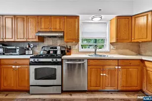244 Teaneck Rd, Ridgefield Park, NJ 07660 - Photo 17
