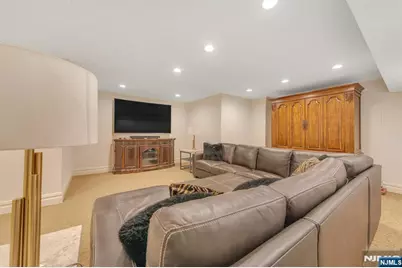 303 Rockland Avenue, River Vale Township, NJ 07675 - Photo 45