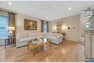 303 Rockland Avenue, River Vale Township, NJ 07675 - Photo 15