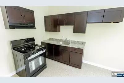 428 Avon Avenue, Newark, NJ 07108 - Photo 15