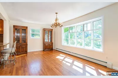 8 Pershing Street, Emerson, NJ 07630 - Photo 3