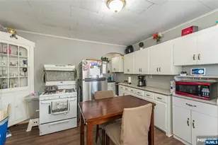 81 6th Ave, Clifton, NJ 07011 - Photo 11