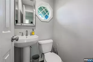 248 Wayfair Cir, Franklin Lakes, NJ 07417 - Photo 3