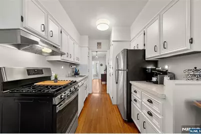 100 Palisade Avenue B31 #B31, Englewood, NJ 07631 - Photo 7