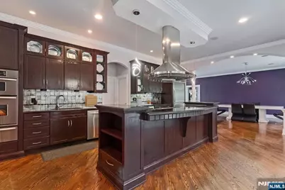 47 Mountainwood Court, Totowa, NJ 07512 - Photo 15