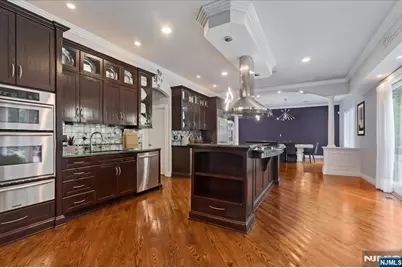 47 Mountainwood Court, Totowa, NJ 07512 - Photo 13