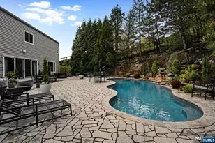 47 Mountainwood Ct, Totowa, NJ 07512 - Photo 25
