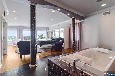 47 Mountainwood Court, Totowa, NJ 07512 - Photo 21