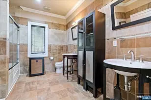 47 Mountainwood Ct, Totowa, NJ 07512 - Photo 19