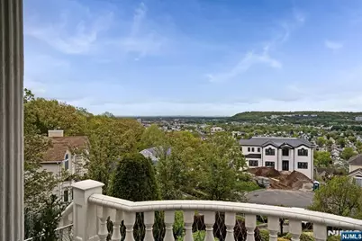 47 Mountainwood Court, Totowa, NJ 07512 - Photo 31