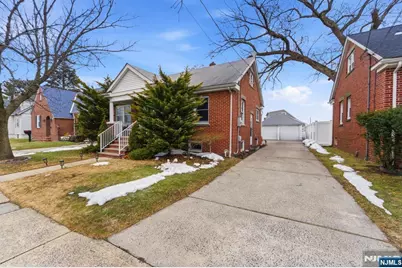 142 Liberty Street, Woodbridge Township, NJ 08863 - Photo 3