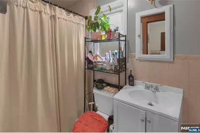 179 Dewey Avenue, Totowa, NJ 07512 - Photo 17