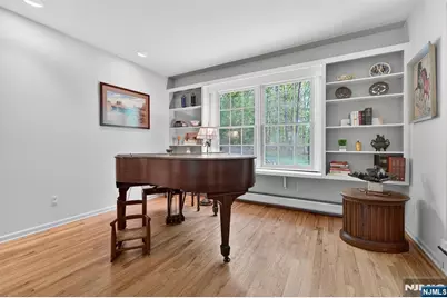 17 Appert Terrace, Mahwah, NJ 07430 - Photo 11