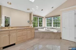 17 Appert Terrace, Mahwah, NJ 07430 - Photo 33