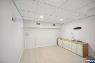 155 Sunset Ln, Tenafly, NJ 07670 - Photo 33