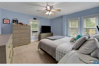 160 Clinton Avenue, Hillsdale, NJ 07642 - Photo 31