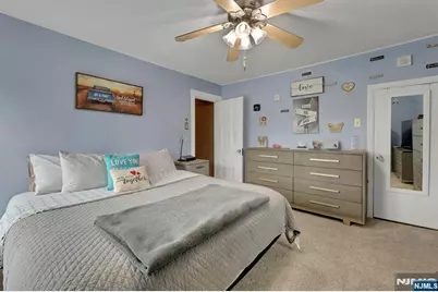 160 Clinton Avenue, Hillsdale, NJ 07642 - Photo 33