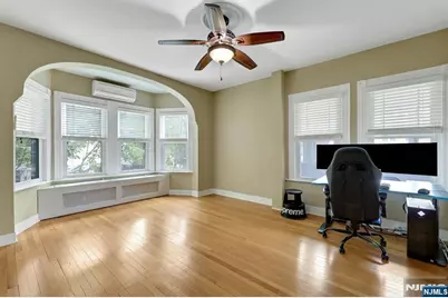 160 Clinton Avenue, Hillsdale, NJ 07642 - Photo 11