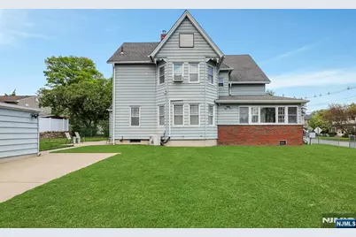160 Clinton Avenue, Hillsdale, NJ 07642 - Photo 3