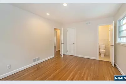 99 Morningside Road, Paramus, NJ 07652 - Photo 11