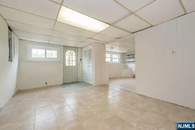 99 Morningside Road, Paramus, NJ 07652 - Photo 17
