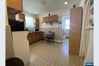 243 Madison Avenue 2 #2, Clifton, NJ 07011 - Photo 5