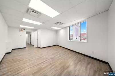 40 Broad Avenue 2 Fl #2 FL, Palisades Park, NJ 07650 - Photo 7