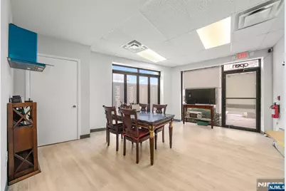 40 Broad Avenue 2 Fl #2 FL, Palisades Park, NJ 07650 - Photo 3