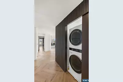 6050 Boulevard East 22Gh #22GH, West New York, NJ 07093 - Photo 47