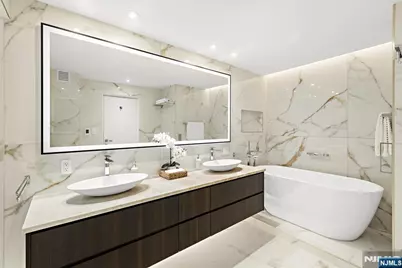 6050 Boulevard East 22Gh #22GH, West New York, NJ 07093 - Photo 33