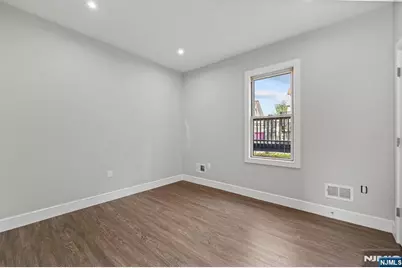 59 Locust Avenue 1R #1R, Wallington, NJ 07057 - Photo 7