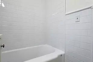 2205 N Central Road 4 D, Fort Lee, NJ 07024 - Photo 29
