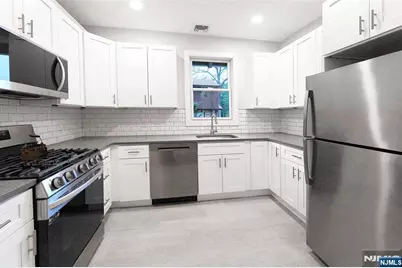 105 E Palisade Avenue B #B, Englewood, NJ 07631 - Photo 5
