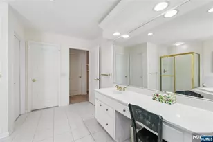 122 White Pine Ct, Paramus, NJ 07652 - Photo 35