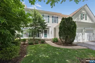 122 White Pine Ct, Paramus, NJ 07652 - Photo 3