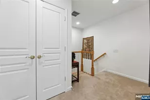 122 White Pine Ct, Paramus, NJ 07652 - Photo 31