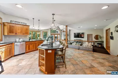 411 Snyder Road, Wyckoff Township, NJ 07481 - Photo 11